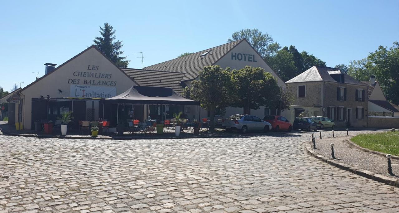 Les Chevaliers Des Balances Hotel Saint-Aubin  Bagian luar foto